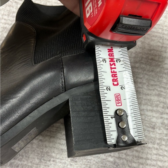 Steve Madden Womens Erika Ankle Sock Booties Size 7.5 Black Leather Almond Toe - Picture 6 of 9